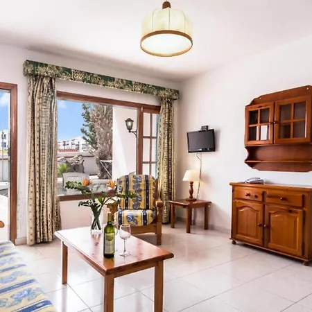 Lpc Two Bedrooms With Wifi, Pool, Near The Beach Puerto del Carmen (Lanzarote)