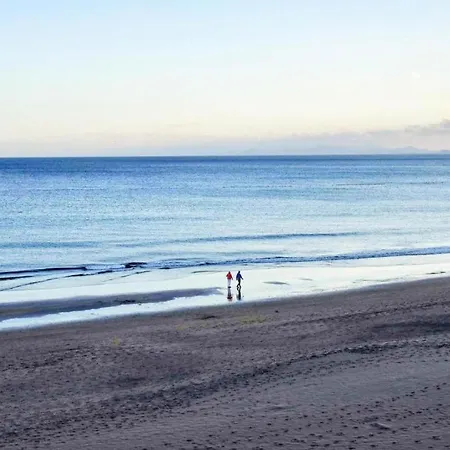 Lpc Two Bedrooms With Wifi, Pool, Near The Beach Apartment *